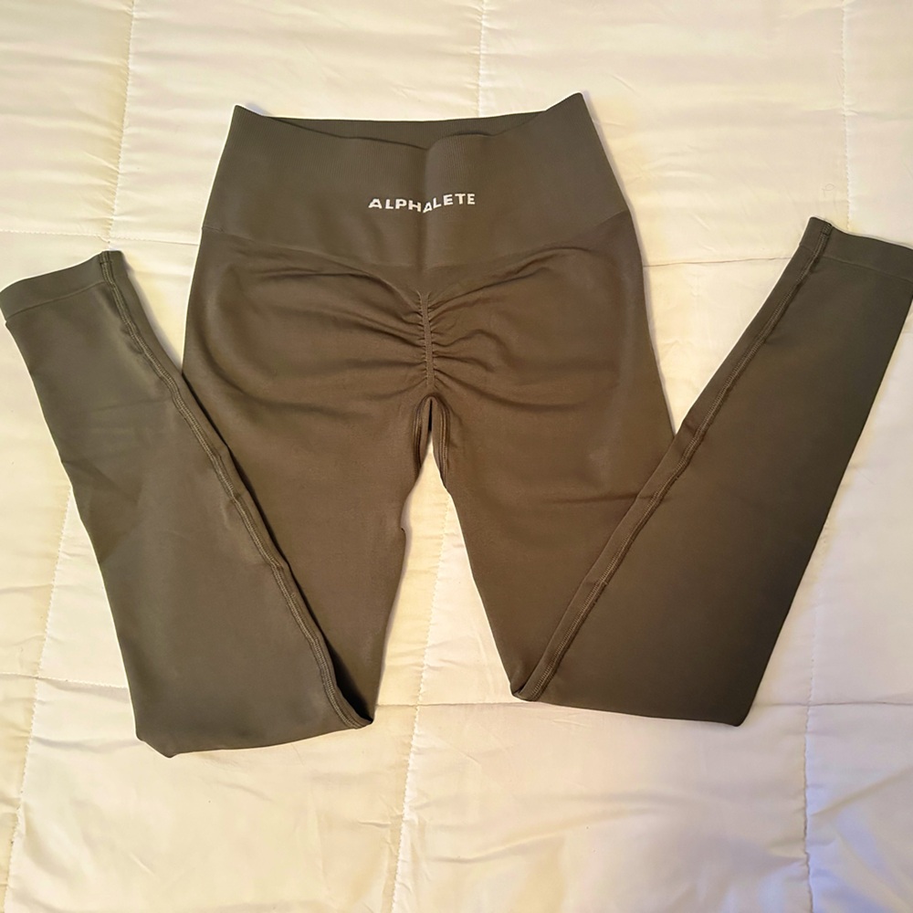 Alphalete Amplify Leggings